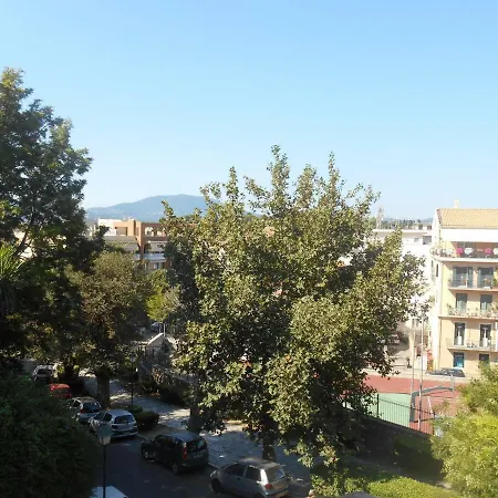Bella Venezia Апартаменты *